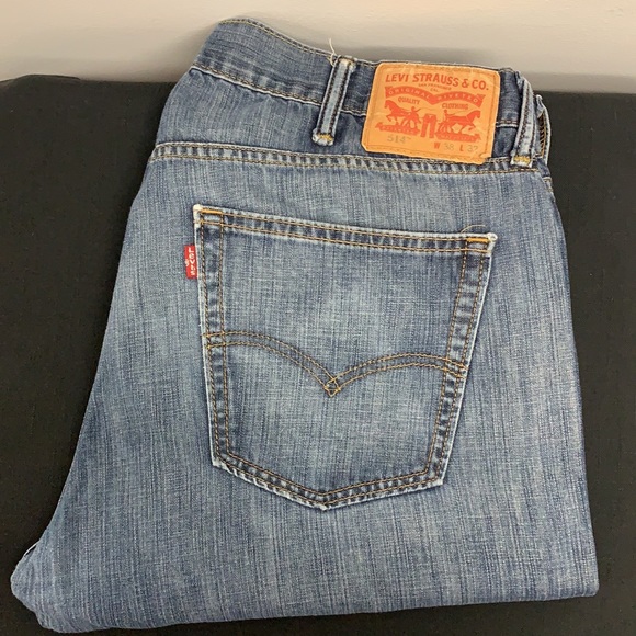 Levi Strauss & Co. 514 straight fit W38 L 32 - Picture 4 of 4